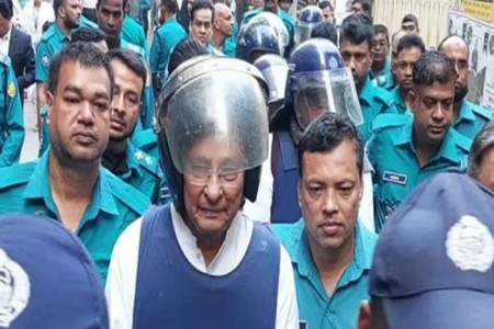 মানবতাবিরোধী অপরাধে ইনুর ১০ বছরের কারাদণ্ড   